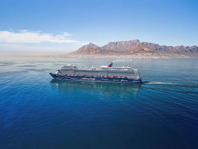 Mein Schiff 2: Östliche Karibik Kreuzfahrt ab/bis La Romana